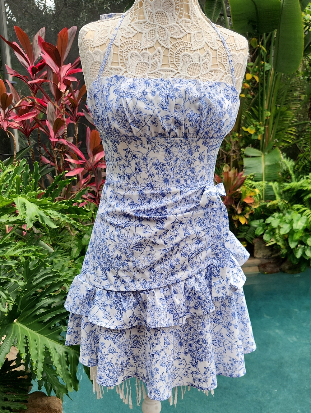 Perfect Summer Dress! Blue & White Floral Halter Mini Dress